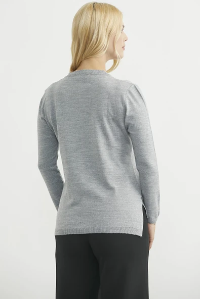 Arkası Uzun V Yaka Triko Kazak - Gri - Resim 6