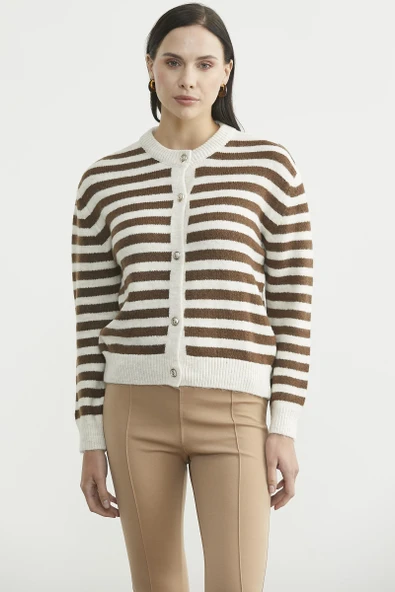 Çizgili Metal Düğmeli Triko Hırka - Kahve - Resim 2