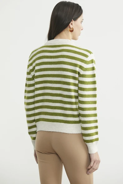 Çizgili Metal Düğmeli Triko Hırka - Zeytin Yeşil - Resim 6