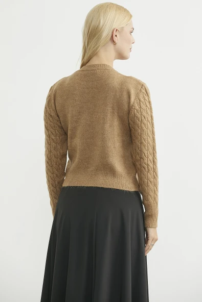 Yumoş Saç Örgü Motifli Triko Kazak - Karamel - Resim 5