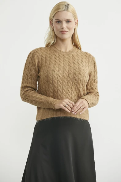 Yumoş Saç Örgü Motifli Triko Kazak - Karamel ürün görseli 1