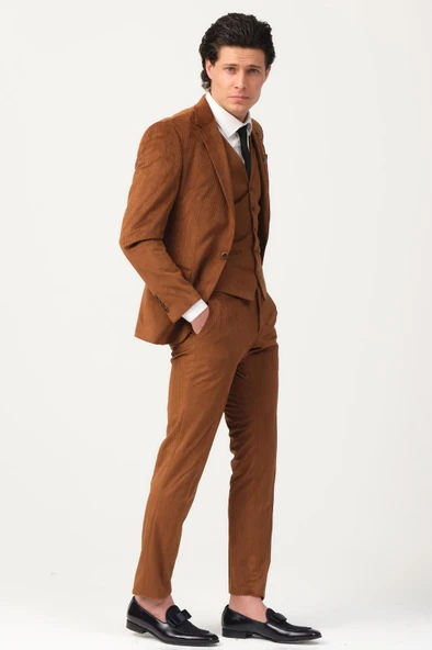 Plus Scorpion Taba Fitilli Kadife Erkek Takım Elbise – 3 Parça Yelekli, Şık ve Modern Slim Fit Kesim - Resim 4