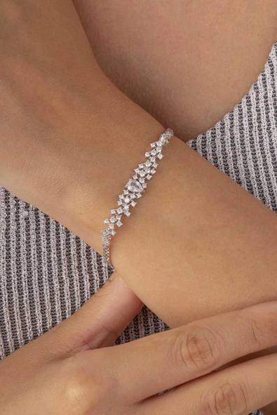 Gümüş Pazarım Pırlanta Montür 4 Tırnaklı Su Yolu 925 Ayar Gümüş Bileklik