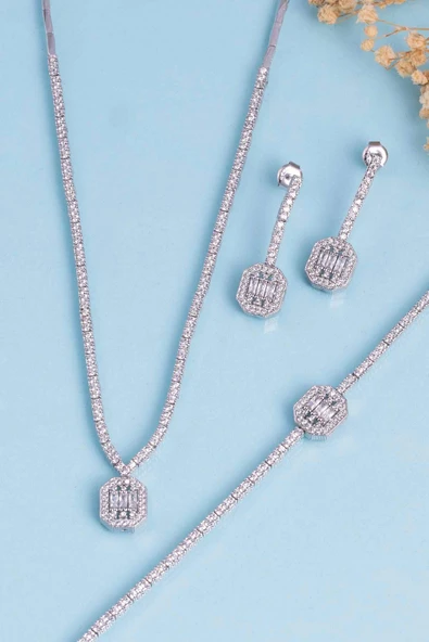 Gümüş Pazarım Baget Taşlı Rodyum Kaplama 925 Ayar Gümüş Düğün Seti - 2