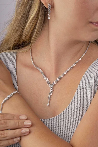 Gümüş Pazarım Pırlanta Montür 4 Tırnaklı Su Yolu 925 Ayar Gümüş Dügün Set