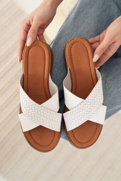 Fayn Beyaz Hakiki Deri Terlik - Resim 4