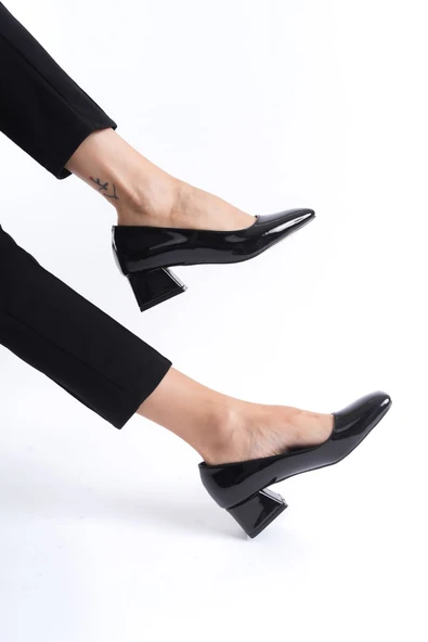 Clay Kadın Siyah Rugan Topuklu Ayakkabı - Resim 3