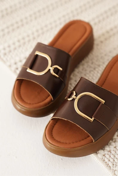 Maria Acı Kahve Hakiki Deri Terlik - Resim 4