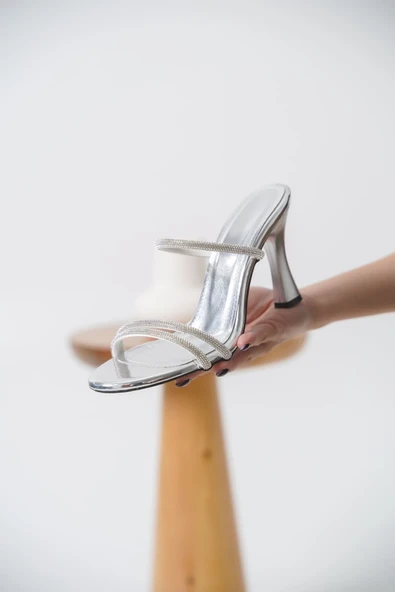 Dorothy Topuklu Gümüş Kadın Terlik - Resim 3