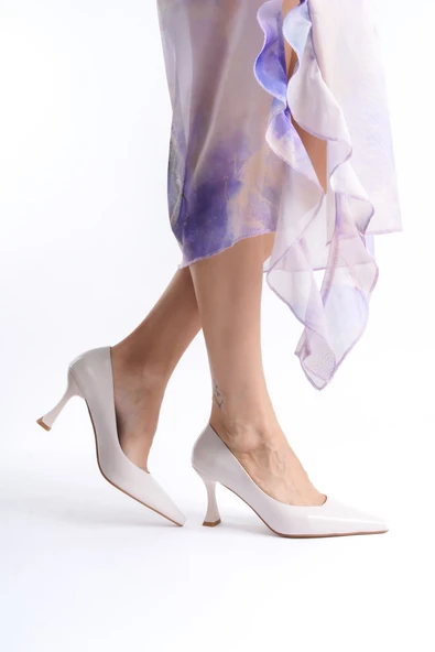 Cordelia Kadın Bej Rugan Stiletto - Resim 3