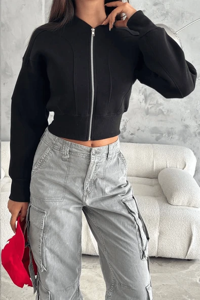 Kadın Fermuarlı Fit Cropped Sweatshirt – Sportif & Şehirli Stil - Resim 7