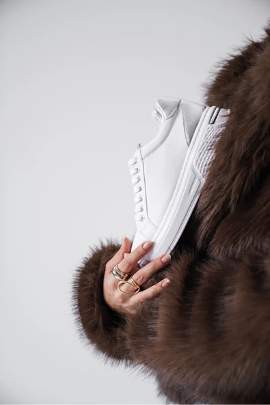 Vega Gümüş Detaylı Beyaz Kadın Spor Ayakkabı - Resim 3