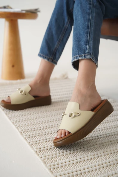 Nelly Bej Hakiki Deri Terlik - Resim 5