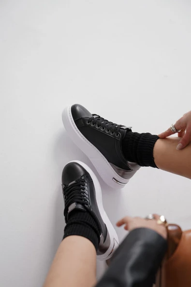 Vega Platin Detaylı Siyah Kadın Spor Ayakkabı - Resim 2