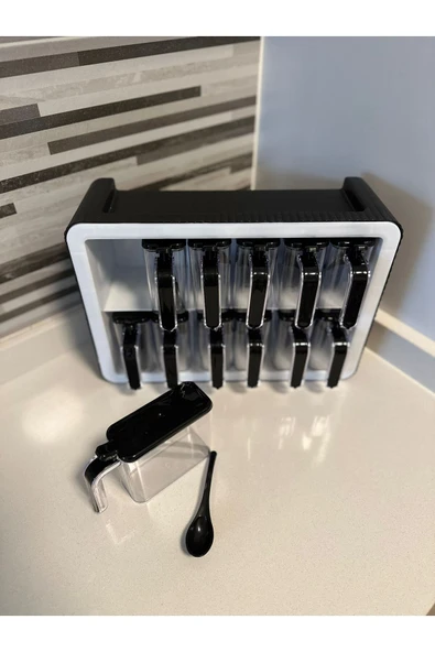 12'li Baharatlık Takımı Standlı Kendinden Yapışkanlı Kaşıklı ve Kapaklı Baharatlık Seti - 8