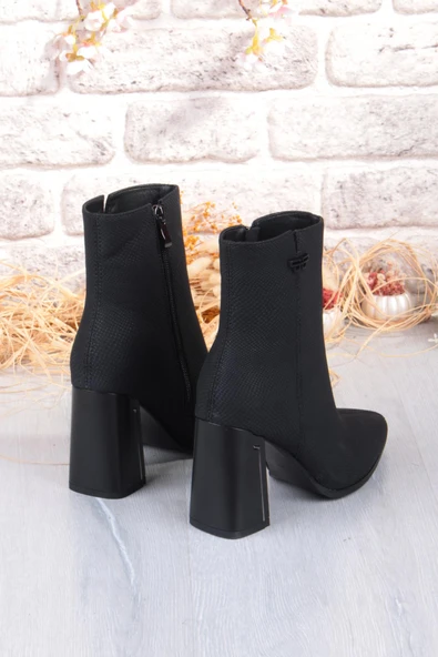 Guja 25K137 Baskılı Deri 8 Cm Yükseklik Kalın Topuklu Sivri Burun Kadın Bot - Resim 8