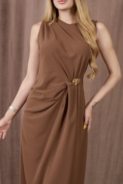 Kadın Kalın Askılı Yırtmaçlı Linda Kumaş Elbise Kahve - 4