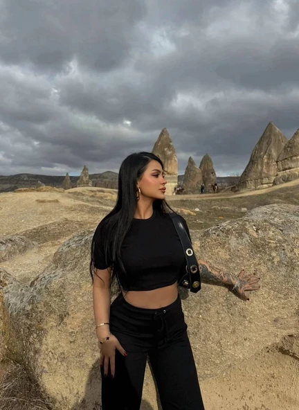 Bol paça pantolonlu alt üst takım - 2