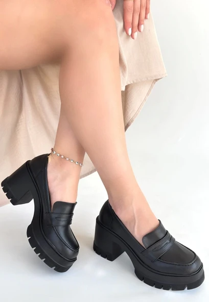 Janes Siyah Cilt Dolgu Topuk Ayakkabı - 2