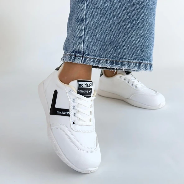 Jowen Beyaz Cilt Siyah Detaylı Bağcıklı Spor Ayakkabı - 4