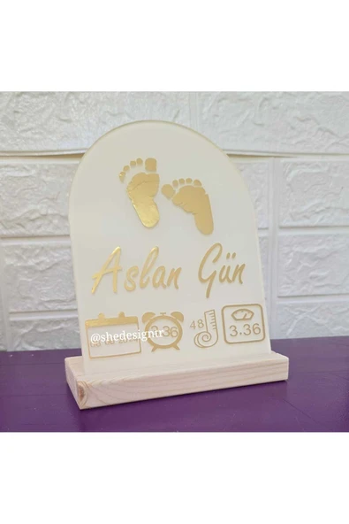 s'he design Ahşap Standlı Pleksi Doğum Panosu Yenidoğan Hediyelikleri - Resim 2