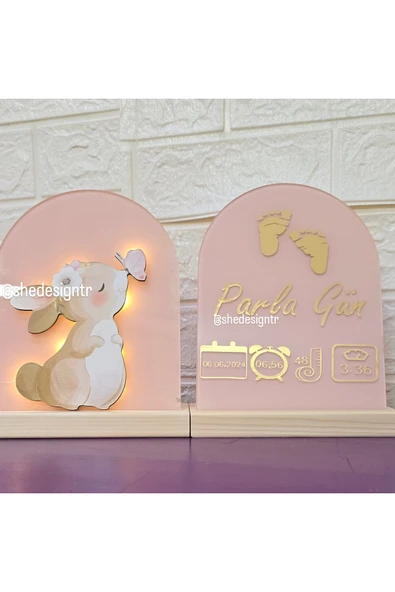 s'he design Bebek İsmine Özel Hazırlanan Ledli Abajur ve Doğum Panosu ürün görseli