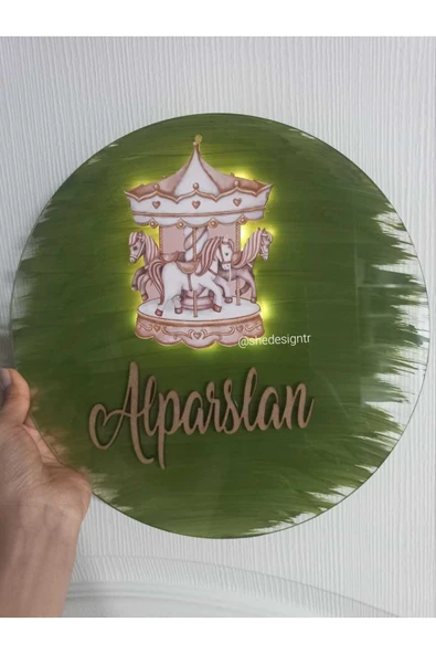 s'he design ERKEK BEBEK İSMİNE ÖZEL HAZIRLANAN PLEKSİ KAPI SÜSÜ ürün görseli