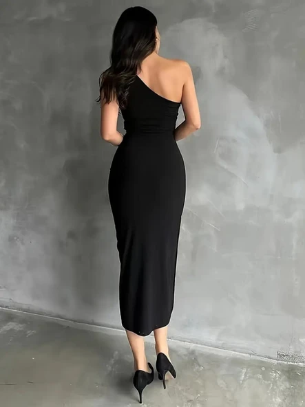 Kadın Tek Omuzu Açık Büzgülü Yandan Yırtmaçlı Uzun Sandy Elbise - Resim 6