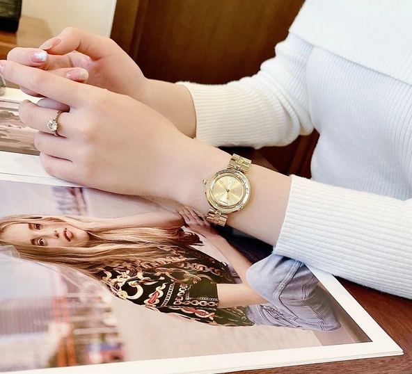 Versace VRSCVEZ400421 Kadın Kol Saati VEZ400421 - 4