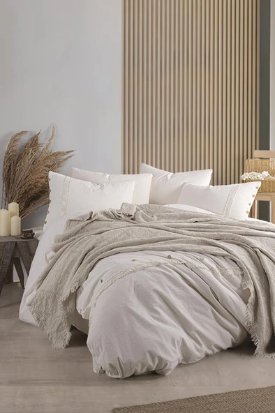 Grace 7 Parça %100 Pamuk Çift Kişilik Pikeli Nevresim Takımı Ekru ürün görseli