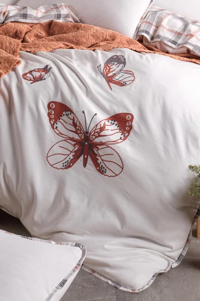 Papilion 7 Parça %100 Pamuk Çift Kişilik Pikeli Nevresim Takımı ürün görseli