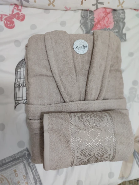 BELİNİS %100 PAMUK BORNOZ SET.1 ADET BORNOZ 1 ADET HAVLU RENK BEJ - 2