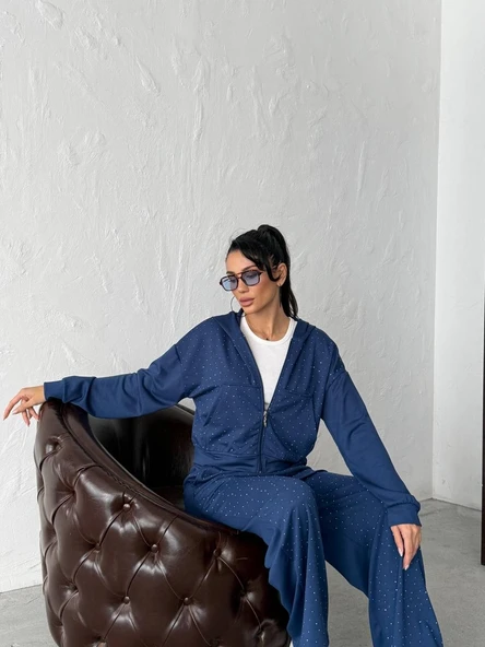 Taş İşlemeli Kapüşonlu Fermuarlı Boru Paça Kadın Eşofman Takımı ürün görseli 1