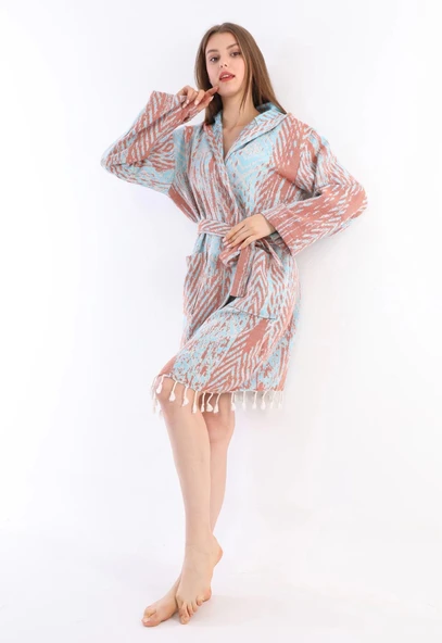 Tonna Terra & Blue Bathrobe - 4