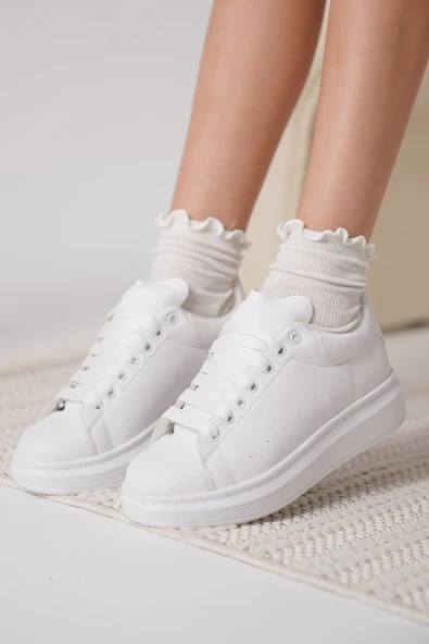 Arimas Beyaz Spor Ayakkabı ürün görseli