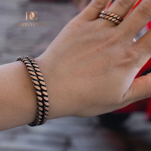 DMT COPPER El Yapımı Şık Tasarım Kalın Dövülmüş Saf Bakır Bilezik Bakır Takı Bilekliği IŞIKLI KUTULU - Resim 4