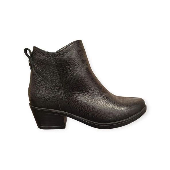 VENÜS 25440003K TOPUKLU BİLEK BOY WESTERN DERİ KADIN BOT ürün görseli