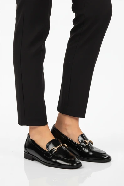 Aspor Siyah Kırışık Kadın Casual Ayakkabı