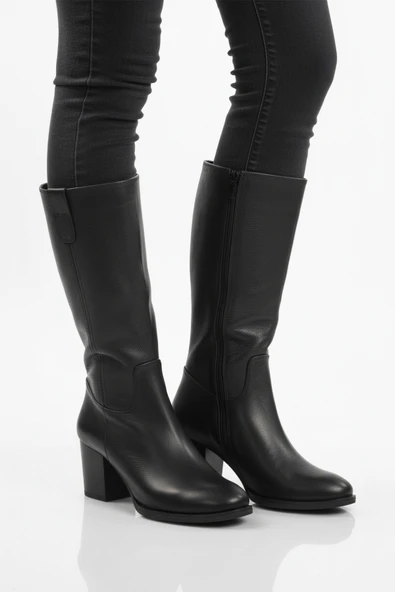 Aspor Siyah Hakiki Deri Fermuarlı Polarlı Kadın Topuklu Çizme