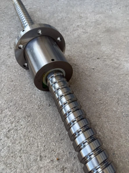 Hiwin SD05KS1004 40mm Vidalı Mil 1000mm - Resim 4