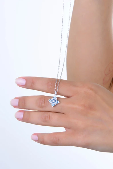 Gümüş rodyumlu zirkon taşlı prenses çiçeği yonca kolye SGTL12957RODAJ - Resim 3