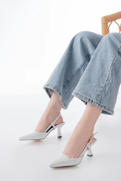 ST-002 Beyaz Cilt Günlük 7 cm Topuklu Bayan Ayakkabı - Resim 6
