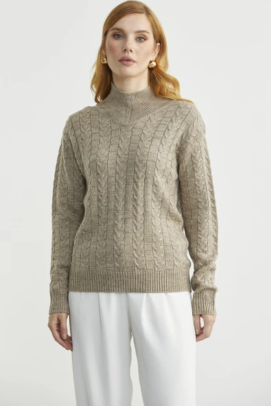 Dik Yaka Motifli Yünlü Triko Kazak - Bej ürün görseli