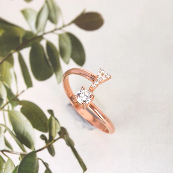 Zirkon Taşlı Pırlanta Montür Rose Altın Kaplama Y Harfli Gümüş Yüzük - Resim 4