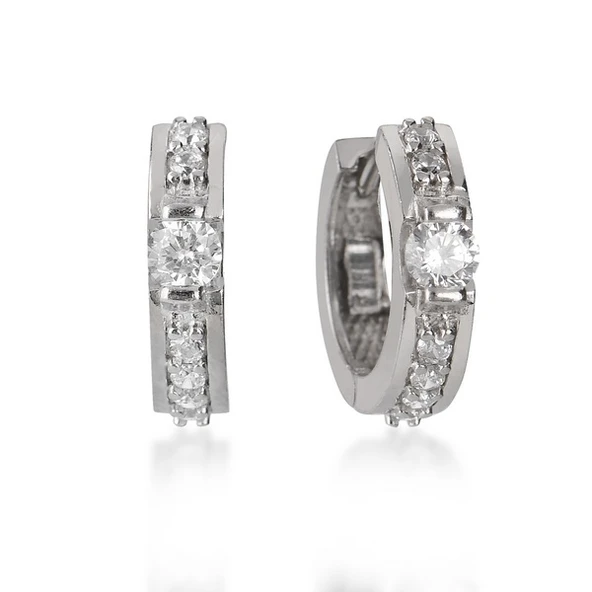 Pırlanta Montür Gümüş Altın Kaplama Halka Gümüş Küpeler özgün tasarımlarla zevkinize hitap ediyor! Jwlera.com a tıkla fırsatları yakala!