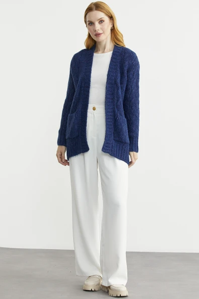 Saç Örgü Motifli Cepli Triko Hırka - Lacivert - Resim 4