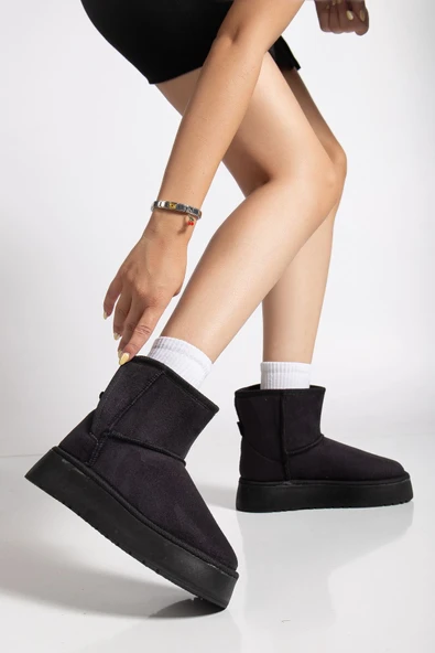 Mini Cırtcırtlı Siyah Süet Yarım Bot içi Tüylü Düz Taban Kadın Ayakkabı ürün görseli 1