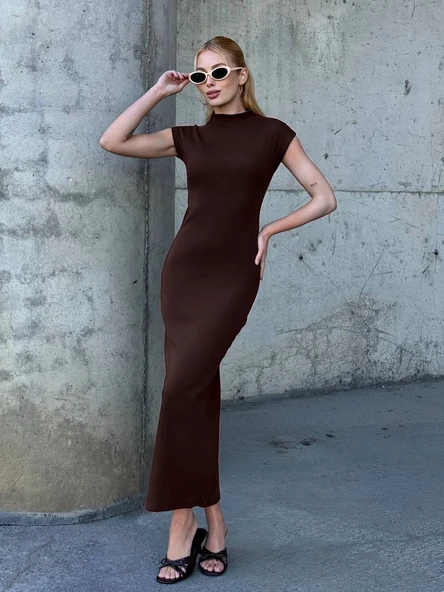 Kadın Yarım Balıkçı Yaka Kısa Kol Midi Elbise Vücudu Saran Fit Basic Elbise - Resim 3