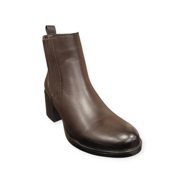 VENÜS 25021503K TOPUKLU KLASİK DERİ KADIN BOT - Resim 9