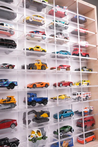 50'Lİ Ahşap Oyuncak Araba Rafı, Duvara Asılabilen Pleksi Raflı Hobi Araba Düzenleyici 50x6x51 - 6